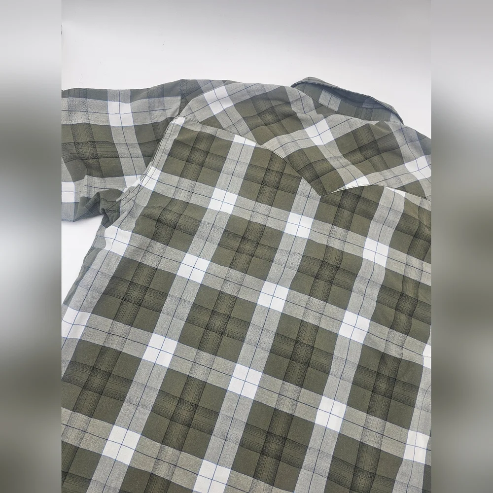 LEVI'S plaid cotton blend short sleeve button front‎ shirt men's Grn and Wht XL